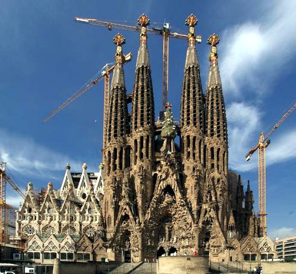 La Sagrada Familia1.jpg